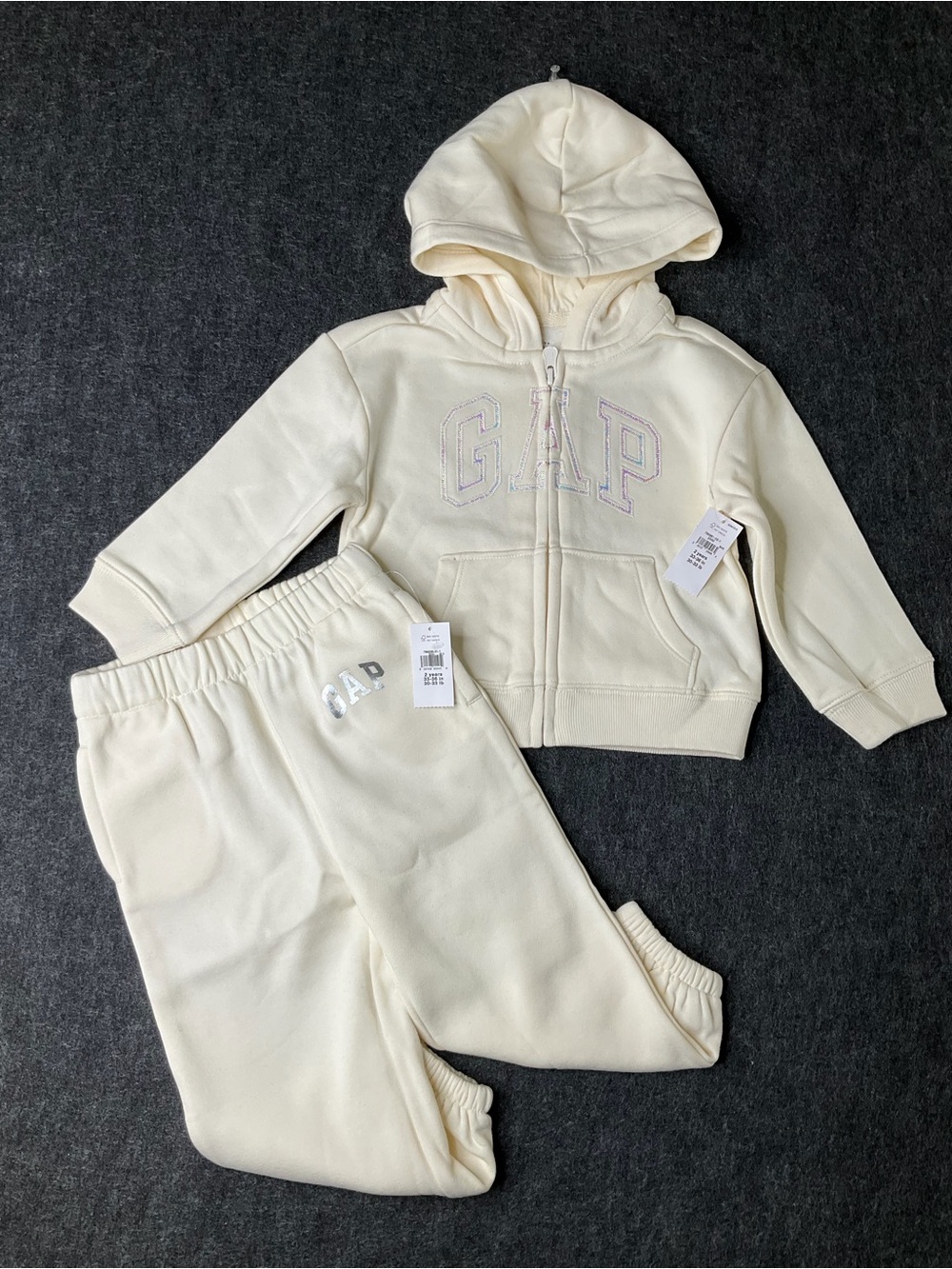 GAP Girls Hoodie and Jogger Set Size 2T Cream Kids 2 Piece NEW